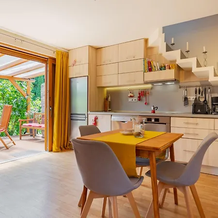 Clarissa By Interhome بالاتوناكالي